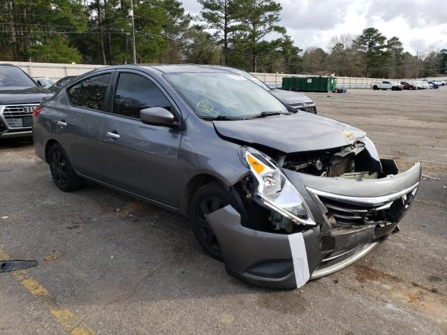 3N1CN7AP3HL804863 - 2017 NISSAN VERSA S GRAY photo 4