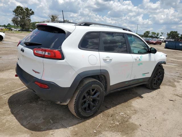 1C4PJMBS8HW652049 - 2017 JEEP CHEROKEE TRAILHAWK WHITE photo 3