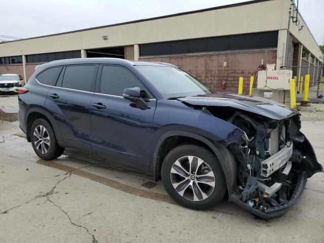 5TDHZRBH4NS574864 - 2022 TOYOTA HIGHLANDER XLE Azul foto 4