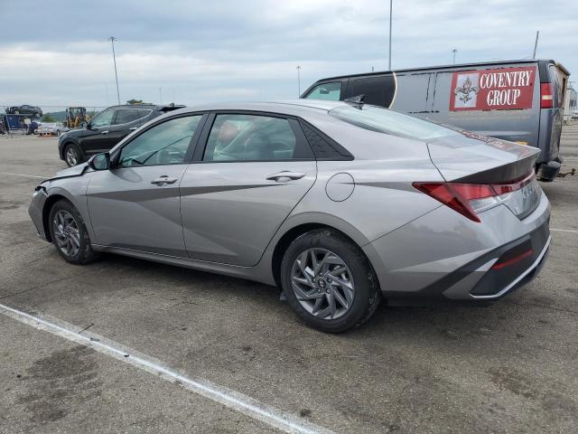 KMHLM4DG1RU758379 - 2024 HYUNDAI ELANTRA SEL GRAY photo 2