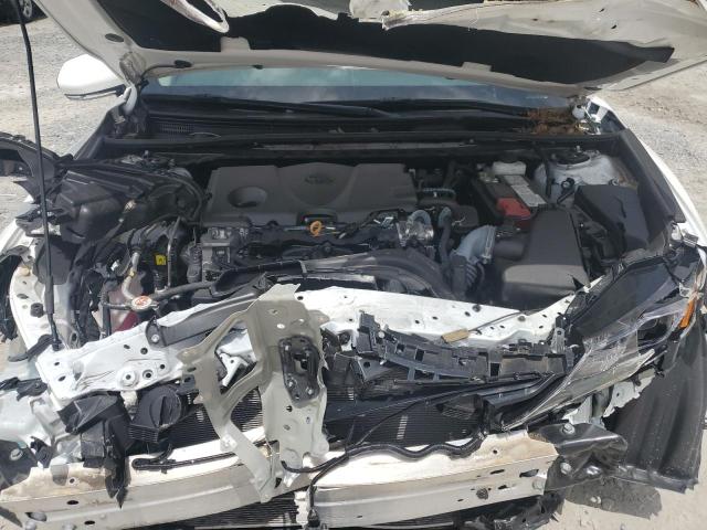 4T1T11AK7RU841315 - 2024 TOYOTA CAMRY SE NIGHT SHADE WHITE photo 11