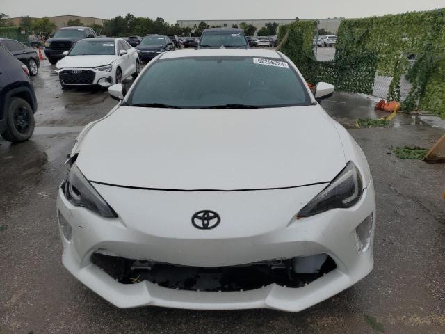 JF1ZNAA15D1716758 - 2013 TOYOTA SCION FR-S 白色 照片 5
