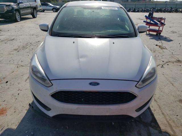 1FADP3F28JL292980 - 2018 FORD FOCUS SE WHITE photo 5