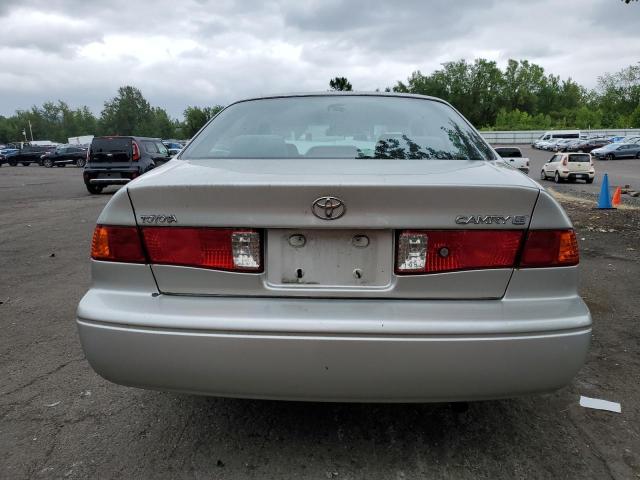 JT2BG22K1Y0523191 - 2000 TOYOTA CAMRY CE SILVER photo 6