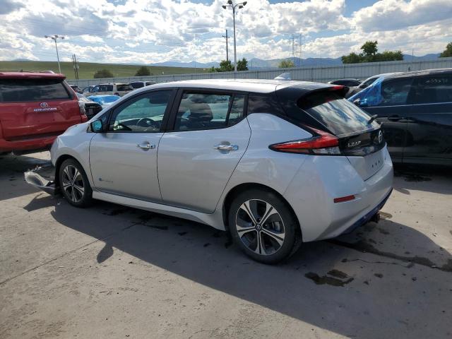 1N4AZ1CP9JC306273 - 2018 NISSAN LEAF S SILVER photo 2