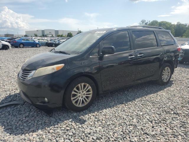 2015 TOYOTA SIENNA XLE, null