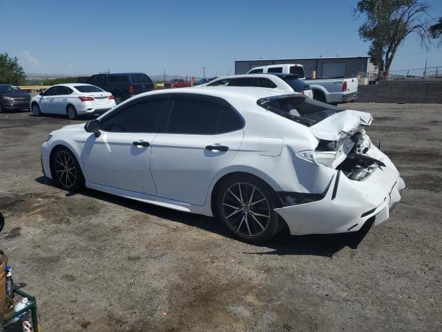 4T1G11AK0PU745198 - 2023 TOYOTA CAMRY SE NIGHT SHADE WHITE photo 2