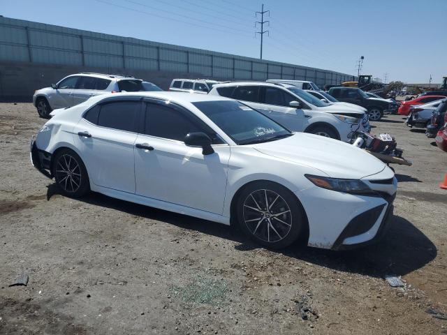 4T1G11AK0PU745198 - 2023 TOYOTA CAMRY SE NIGHT SHADE WHITE photo 4