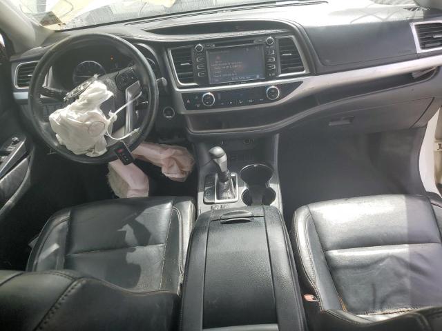 5TDKKRFH8GS136176 - 2016 TOYOTA HIGHLANDER XLE WHITE photo 8
