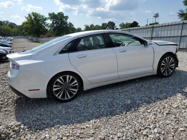 3LN6L5E9XKR627535 - 2019 LINCOLN MKZ RESERVE II WHITE photo 2