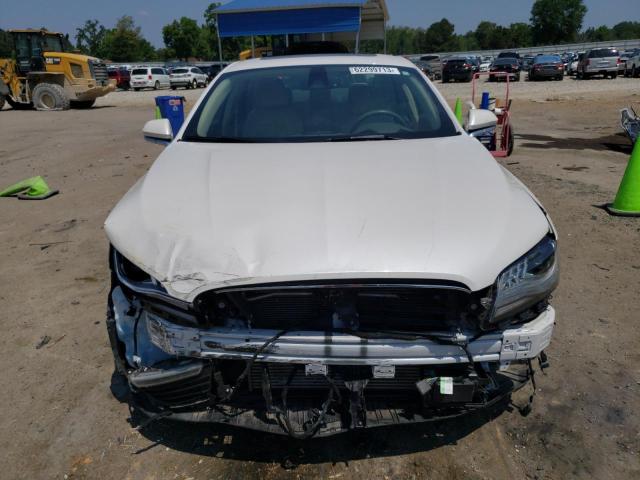 3LN6L5E9XKR627535 - 2019 LINCOLN MKZ RESERVE II WHITE photo 5