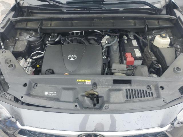 5TDGZRBH4MS071345 - 2021 TOYOTA HIGHLANDER XLE GRAY photo 12