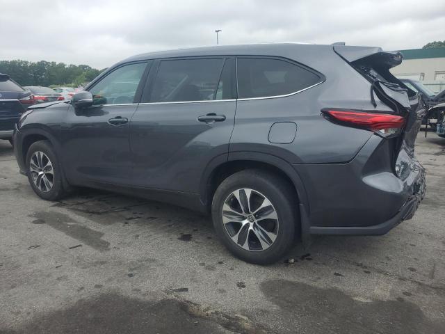 5TDGZRBH4MS071345 - 2021 TOYOTA HIGHLANDER XLE GRAY photo 2