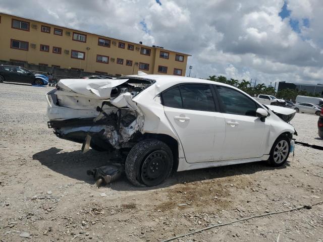 5YFEPMAE8NP313636 - 2022 TOYOTA COROLLA LE Blanco foto 3