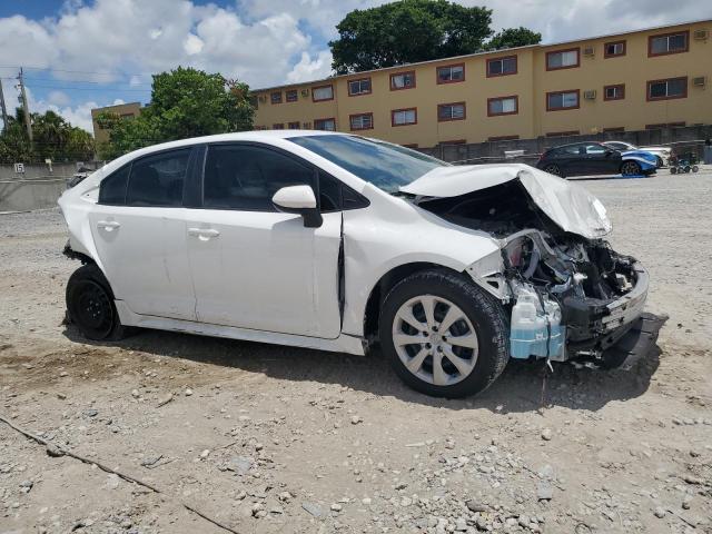 5YFEPMAE8NP313636 - 2022 TOYOTA COROLLA LE Blanco foto 4