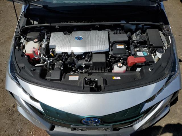 JTDKARFP4J3101959 - 2018 TOYOTA PRIUS PRIM SILVER photo 11