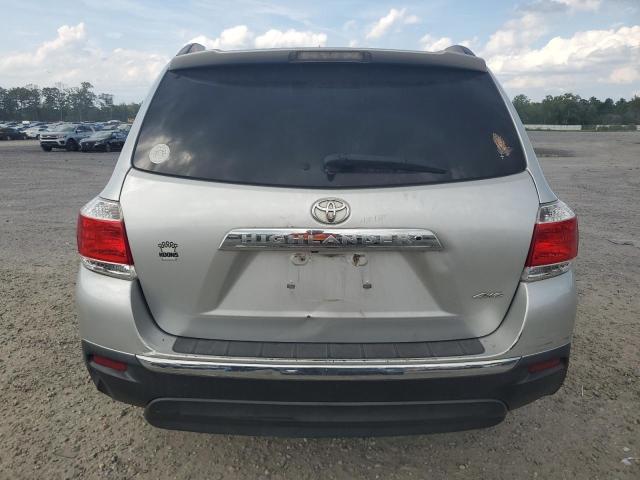 5TDBK3EH7DS189221 - 2013 TOYOTA HIGHLANDER BASE SILVER photo 6