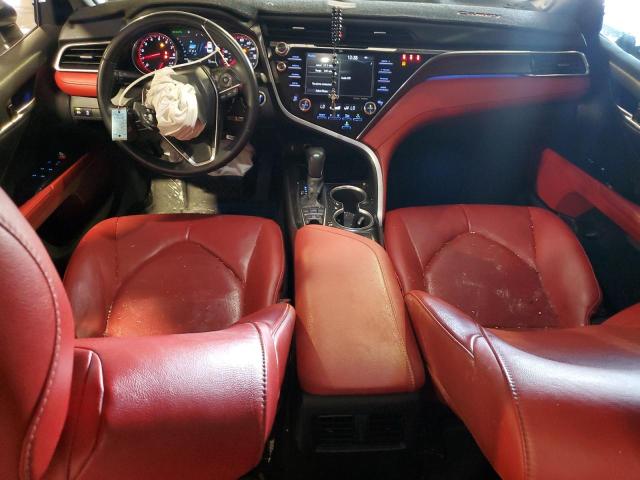 4T1BZ1HK1JU009449 - 2018 TOYOTA CAMRY XSE WHITE photo 8