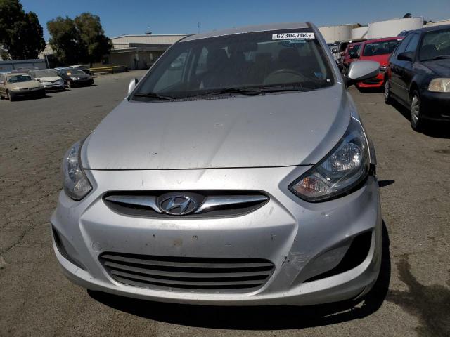 KMHCT4AE9DU453128 - 2013 HYUNDAI ACCENT GLS SILVER photo 5