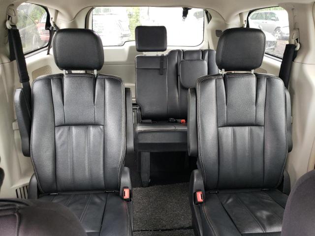 2C4RC1BG4GR245656 - 2016 CHRYSLER TOWN & COU TOURING 银色 照片 10