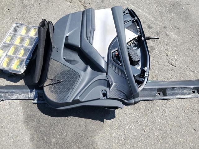 JF2GTAEC0K8238516 - 2019 SUBARU CROSSTREK PREMIUM Weiß Foto 12