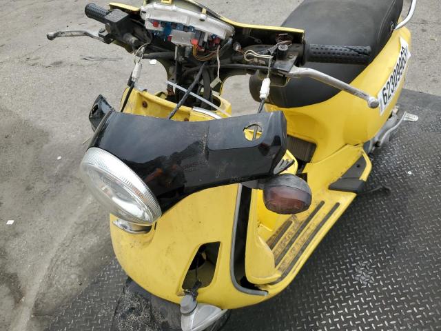 ZAPM448F975012262 - 2007 VESPA LX 150 YELLOW photo 9