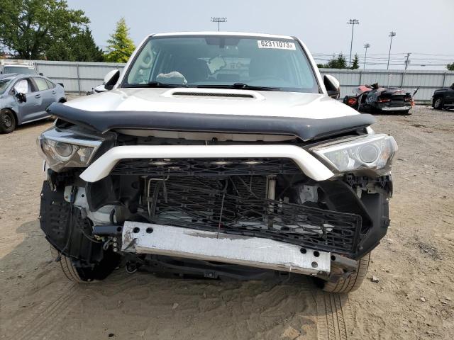 JTEBU5JR6J5592012 - 2018 TOYOTA 4RUNNER SR5/SR5 PREMIUM 白色 照片 5