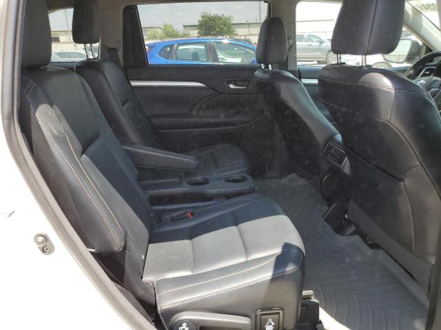 5TDKKRFH9FS050129 - 2015 TOYOTA HIGHLANDER XLE WHITE photo 11