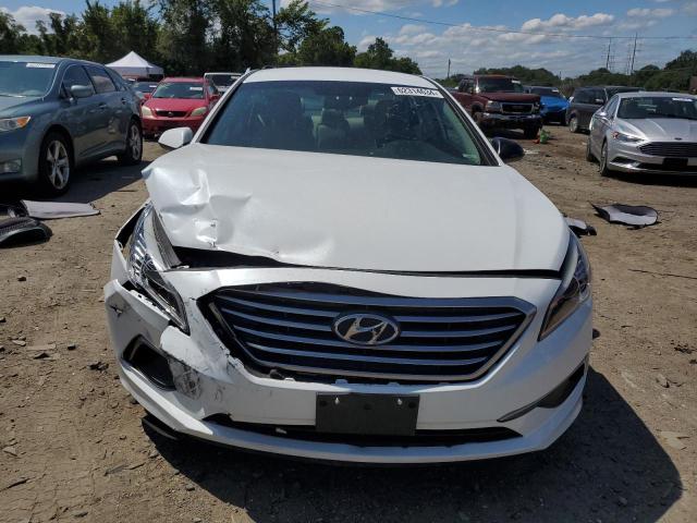 5NPE24AF0HH463412 - 2017 HYUNDAI SONATA SE WHITE photo 5