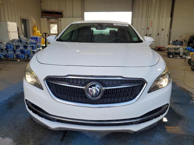 1G4ZP5SZ5JU124993 - 2018 BUICK LACROSSE ESSENCE WHITE photo 5