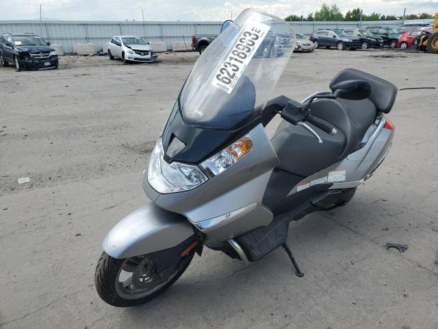 ZD4PTC0023S000845 - 2003 APRILIA ATLANTIC 500 SILVER photo 2