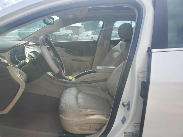 1G4GE5EV2AF162952 - 2010 BUICK LACROSSE CXS WHITE photo 5