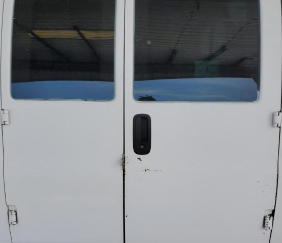 1GCHG35K481164917 - 2008 CHEVROLET EXPRESS G3 WHITE photo 10