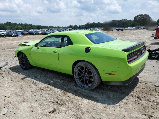 2C3CDZFJ7PH527176 - 2023 DODGE CHALLENGER R/T SCAT PACK GREEN photo 2
