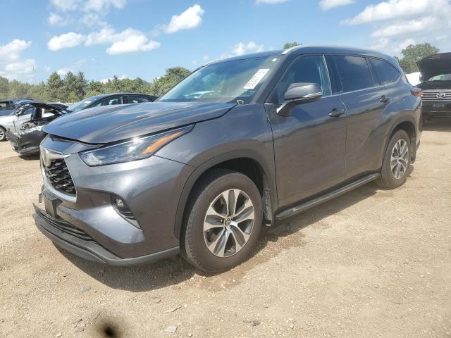 5TDGZRBH5NS596190 - 2022 TOYOTA HIGHLANDER XLE GRAY photo 1
