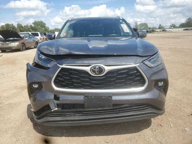 5TDGZRBH5NS596190 - 2022 TOYOTA HIGHLANDER XLE GRAY photo 5