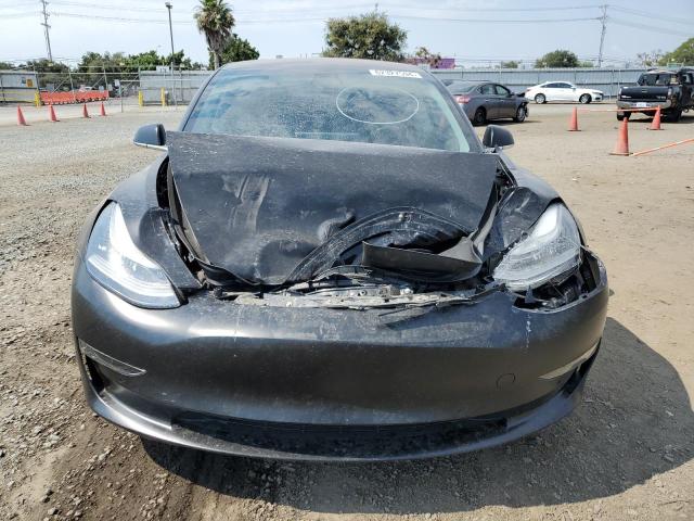 5YJ3E1EB8JF103460 - 2018 TESLA MODEL 3 BLACK photo 5