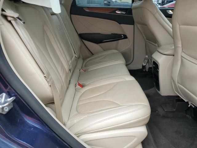 5LMCJ2C90HUL47504 - 2017 LINCOLN MKC SELECT أزرق صورة 11