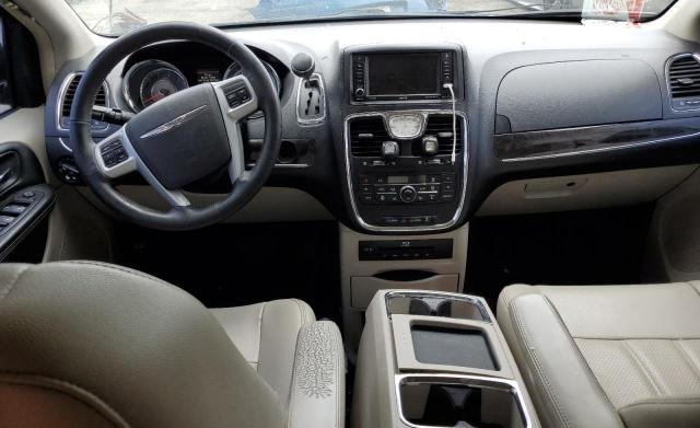 2C4RC1CG3DR808402 - 2013 CHRYSLER TOWN & COU TOURING L BLUE photo 8