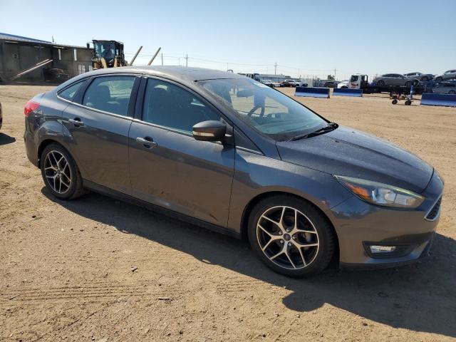 1FADP3H25JL204271 - 2018 FORD FOCUS SEL GRAY photo 4