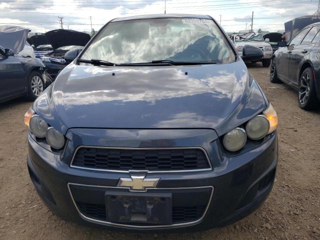 1G1JB5SH8D4103303 - 2013 CHEVROLET SONIC LS GRAY photo 5