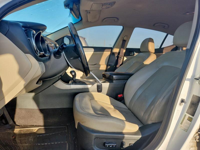 KNAGN4A79B5145575 - 2011 KIA OPTIMA EX WHITE photo 7