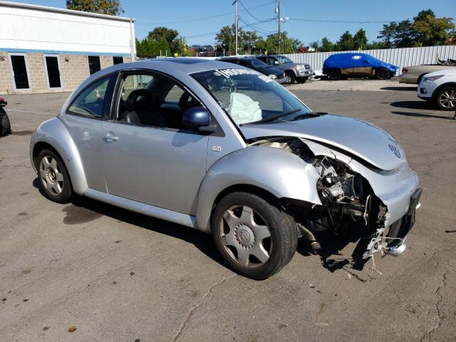 3VWDD21C6YM419440 - 2000 VOLKSWAGEN NEW BEETLE GLX 银色 照片 4