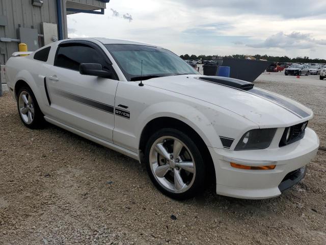 1ZVHT82H485182485 - 2008 FORD MUSTANG GT WHITE photo 4