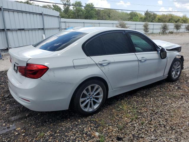 WBA8A9C5XJAH14287 - 2018 BMW 320 I WHITE photo 3