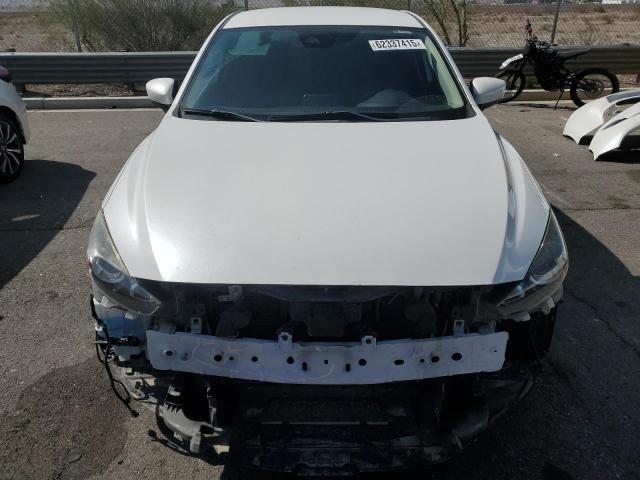 3MZBN1L32JM240099 - 2018 MAZDA 3 TOURING თეთრი ფოტო 5