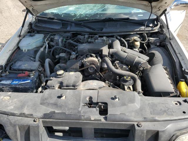 1LNHM81W64Y627796 - 2004 LINCOLN TOWN CAR EXECUTIVE WHITE photo 11