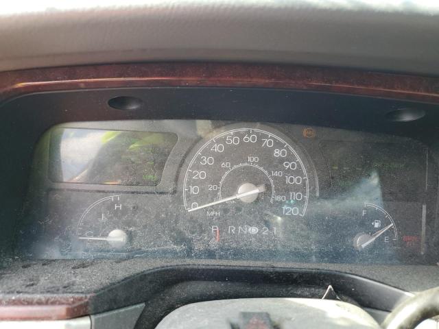 1LNHM81W64Y627796 - 2004 LINCOLN TOWN CAR EXECUTIVE WHITE photo 9