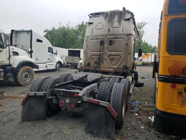 1FUJGLD59FLGG5923 - 2015 FREIGHTLINER CASCADIA 125 BURN photo 4