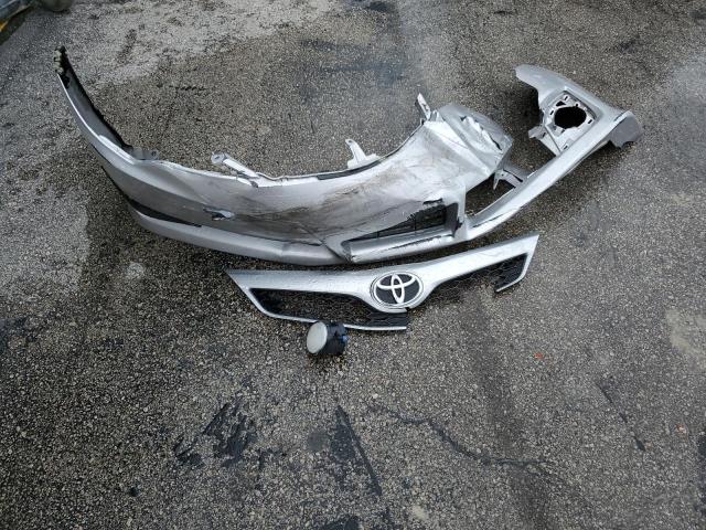 4T1BK1FK4CU012078 - 2012 TOYOTA CAMRY SE Күміс фото 12